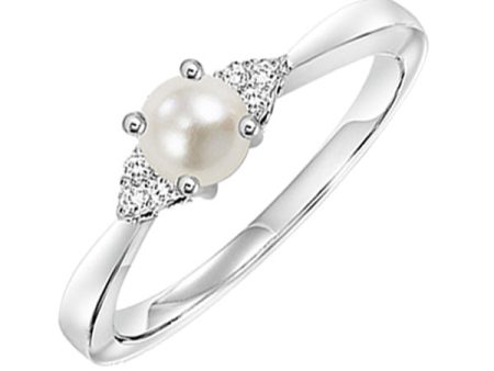 10Kt White Gold Diamond 1 20Ctw & Pearl 7 8Ctw Ring For Cheap